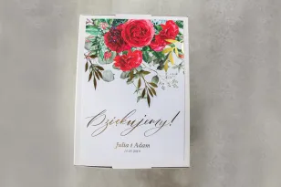 Ślubne pudełko na koperty - Front pudełka ze złotymi gałązkami i bordowymi różami