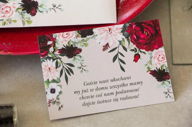 Bilecik do zaproszeń ślubnych z dodatkiem pastelowych dalii i białych anemonów