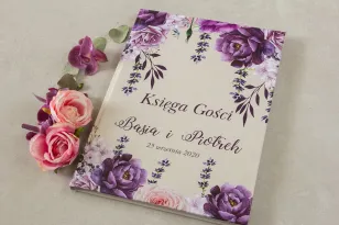 Lila Hochzeitsgästebuch mit Lavendelzweigen