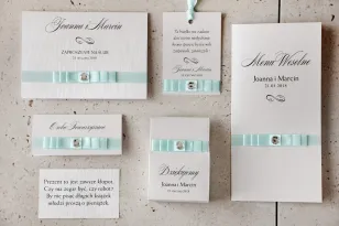 Hochzeitseinladung mit Accessoires - Amaretto No. 6 - Perlenpapier mit Flachsstruktur mit mintfarbener Schleife und Zirkonia