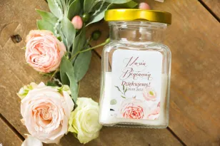 Kerzen - neue Danksagungen und Geschenke für Hochzeitsgäste, Hochzeit mit einer Komposition aus einem zarten, rosa Blumenstrauß