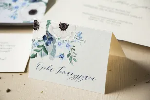 Hochzeitsvignetten, Visitenkarten mit Personalisierung für den Hochzeitstisch auf Perlenpapier mit weißen Anemonen