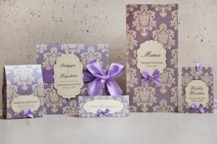Hochzeitseinladung mit Accessoires - Ornament Nr. 3 - Perle mit lila Muster und Schleife