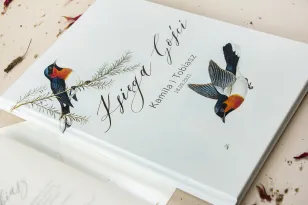 Hochzeits-Gästebuch mit Vintage-Vogelgrafiken