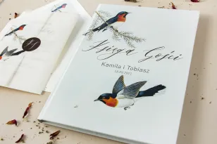 Ślubna Księga Gości z grafiką ptaków w stylu vintage