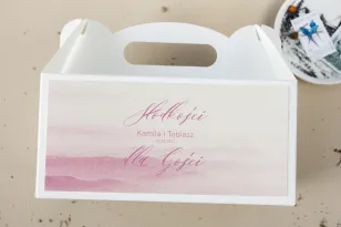 Ślubne Pudełko na Ciasto Weselne (prostokątne) z akwarelową grafiką w kolorze delikatnego różu