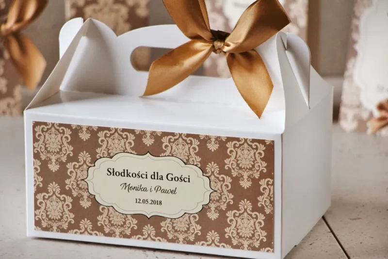 Prostokątne pudełko na ciasto, tort weselny, ślub - Ornament nr 6 - brązowe z ornamentami