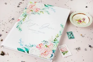 Hochzeitsgästebuch mit Pfingstrose, inspiriert von einem Blumenmotiv