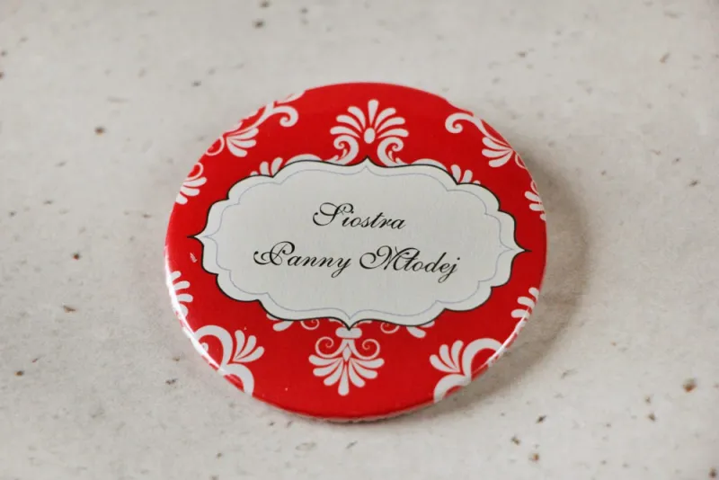 Przypinki dla Gości weselnych, dodatki na wesele, przypinka Ornament nr 8 - Czerwone z ornamentami, eleganckie dodatki Przypinki dla Gości weselnych, dodatki na wesele, przypinka Ornament nr 8 - Czerwone z ornamentami, eleganckie dodatki