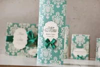 Menu Weselne Szmaragdowe z Kokardką Glamour | Ornament nr 9