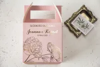 Pudełka na ciasto weselne Piwonie Złocone | Amelia-Wedding