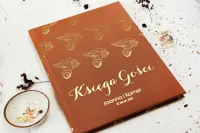 Brązowa Księga Gości Złote Kwiaty | Personalizuj Online!