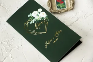 Hochzeitsmenü mit Vergoldung in flaschengrüner Farbe mit dem Zusatz von weißen Pfingstrosen, Dahlien und Hortensien