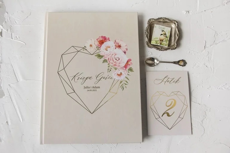 Personalizowana Księga Gości Ślubnych | Szafirowe Nr 8 | Złote Serce i Kwiaty