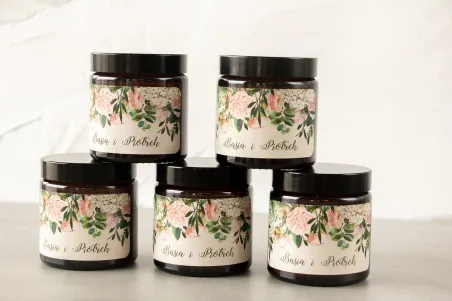 Naturalne Świeczki sojowe - podziękowania dla gości weselnych. Etykieta z nadrukiem pastelowych róż i białych hortensji