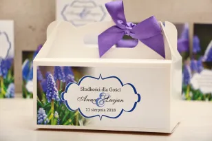 Prostokątne pudełko na ciasto, tort weselny, ślub - Felicja nr 4 - Szafirki - kwiatowe dodatki ślubne