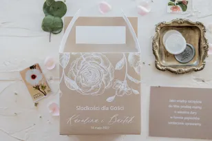Ślubne pudełko [kwadratowe] na ciasto weselne w beżowym kolorze