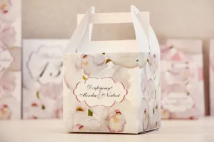 Pudełko na ciasto kwadratowe, tort weselny - Felicja nr 6 - Różowe orchidee - kwiatowe dodatki ślubne