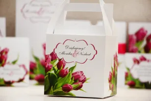 Pudełko na ciasto kwadratowe, tort weselny - Felicja nr 7 - Wiosenne różowe tulipany - kwiatowe dodatki ślubne