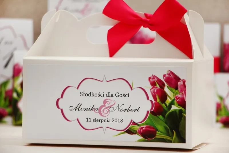 Prostokątne pudełko na ciasto, tort weselny, ślub - Felicja nr 7 - Różowe tulipany - kwiatowe dodatki ślubne