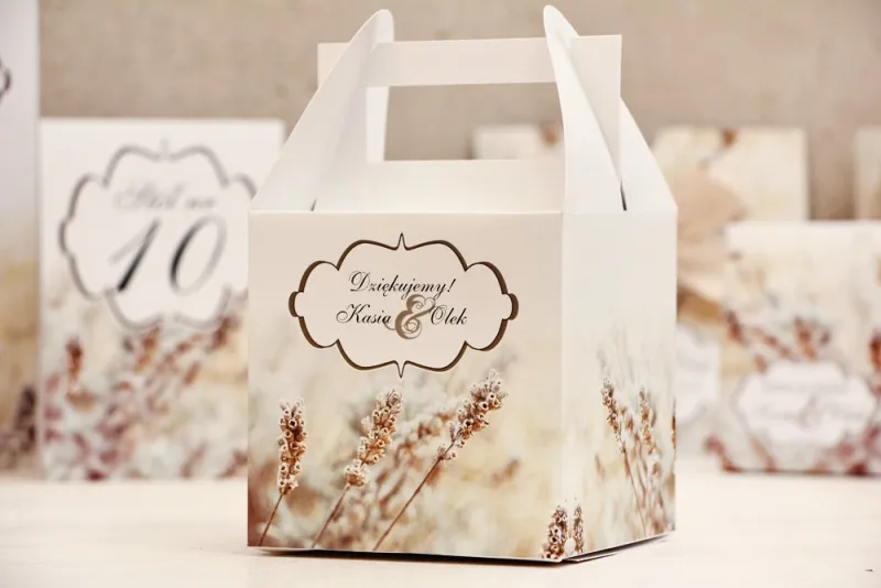 Pudełko na ciasto kwadratowe, tort weselny - Felicja nr 10 - Pona trawa - kwiatowe dodatki ślubne Pudełko na ciasto kwadratowe, tort weselny - Felicja nr 10 - Pona trawa - kwiatowe dodatki ślubne
