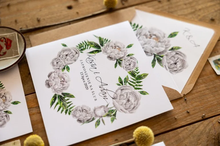 Zaproszenia na Wesele z unikalnym wzorem piwonii w ekologicznej kopercie | Eleganckie Zaproszenia Ślubne
