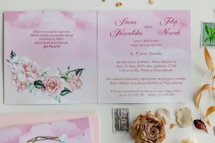 Zaproszenia ślubne z geometryczną ramką i różami to nowoczesne zaproszenia ślubne stworzone dla tych Par Młodych