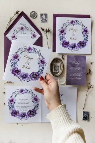 Hochzeitseinladungen mit Eintrittskarten, RSVP - Zikade Nr. 9 mit Vergoldung - Zarte violette Blüten