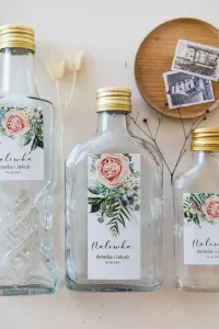 Buteleczki na Nalewki Weselne z Piwoniami | Korani nr 11