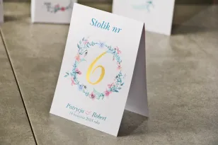 Numery stolików, stół weselny, Ślub - Cykade nr 8 ze złoceniem - Pastelowy wianek fiołków