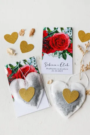 Tees in Sachets Herz mit Rosen und Eukalyptus | Souvenirs für Hochzeitsgäste | Amelia-Wedding.pl