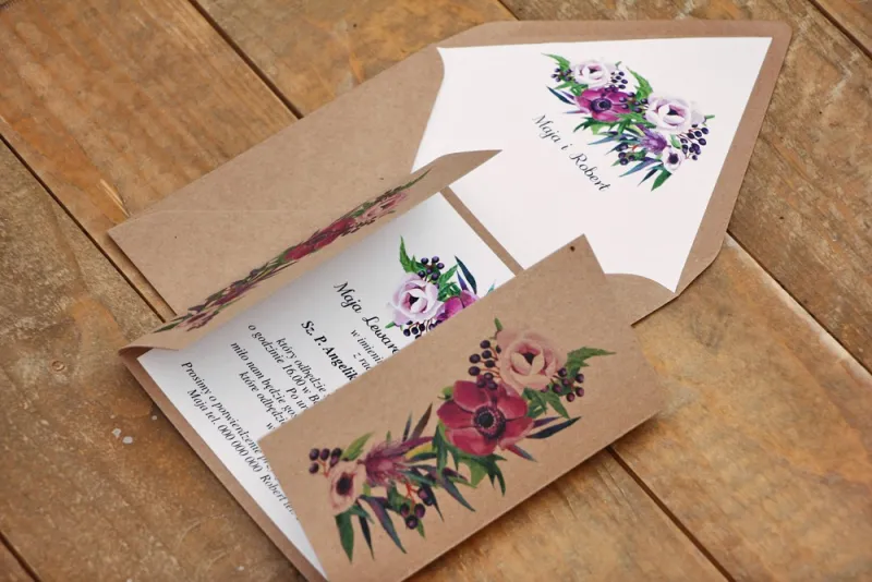 Ökologische Hochzeitseinladung mit Umschlag - Waldfrüchte Nr. 5 - Lila Blumen
