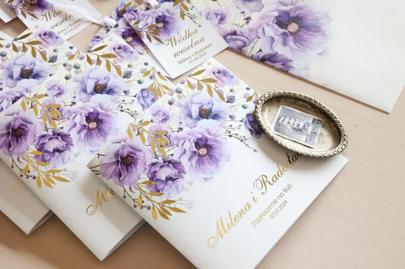 Eleganckie zaproszenia ślubne z kwiatami i złoceniami | Rubin nr 12