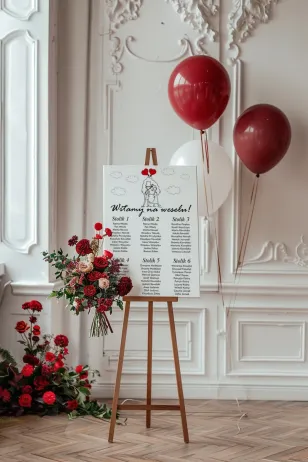 Elegancki plan stołów na wesele, białe tło, kwiaty i balony | Plan stołów weselnych | Bueno nr 6