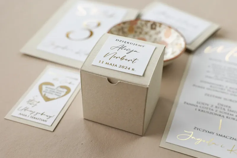 Eleganckie pudełeczka na słodycze weselne | Personalizowane pudełka na upominki dla gości