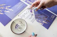 Zaproszenia Ślubne na Szkle Fiolet Złoto | Eleganckie PR10