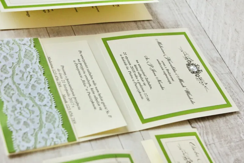 Zaproszenie ślubne, zaproszenia na ślub eleganckie z cyrkoniami - Z Koronką nr 6 - Zielone - wnętrze zaproszenia Zaproszenie ślubne, zaproszenia na ślub eleganckie z cyrkoniami - Z Koronką nr 6 - Zielone - wnętrze zaproszenia