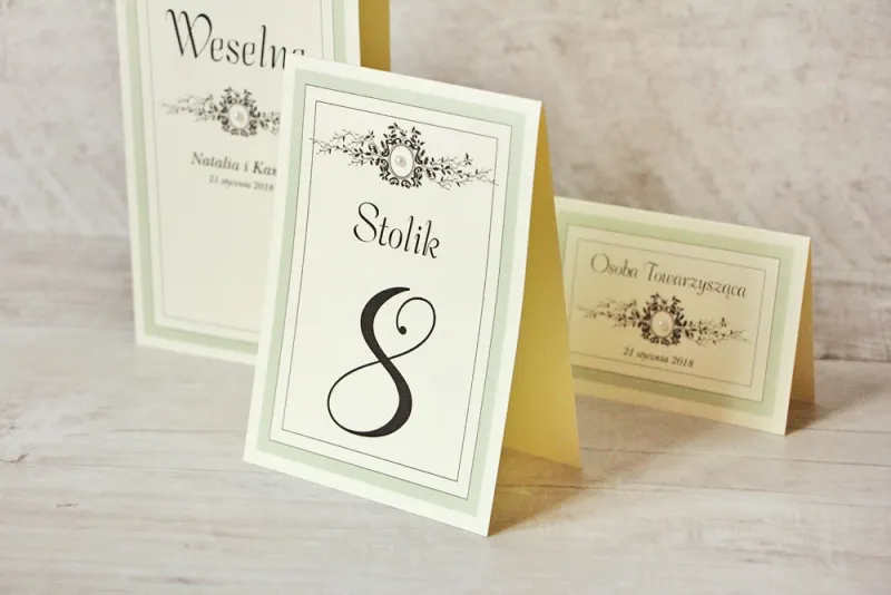 Numery stolików, stół weselny, ślub - Z Koronką nr 8 - Miętowe, eleganckie dodatki ślubne z cyrkonią Numery stolików, stół weselny, ślub - Z Koronką nr 8 - Miętowe, eleganckie dodatki ślubne z cyrkonią