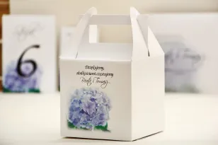 Pudełko na ciasto kwadratowe, tort weselny - Elegant nr 2 - Niebieskie hortensje- kwiatowe dodatki ślubne