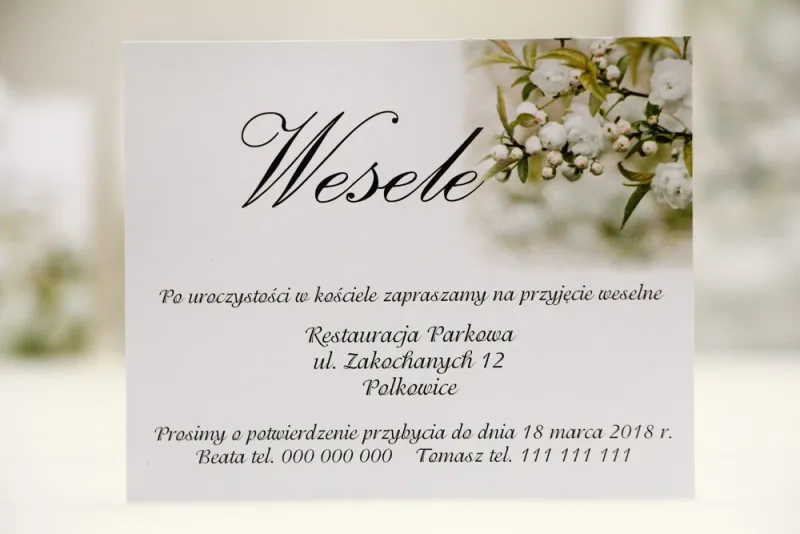Bilecik do zaproszenia 120 x 98 mm prezenty ślubne wesele - Elegant nr 6 - Białe kwiaty Bilecik do zaproszenia 120 x 98 mm prezenty ślubne wesele - Elegant nr 6 - Białe kwiaty