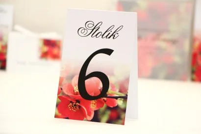 Numery stolików - Elegant nr 15 - Czerwone kwiaty - dodatki ślubne