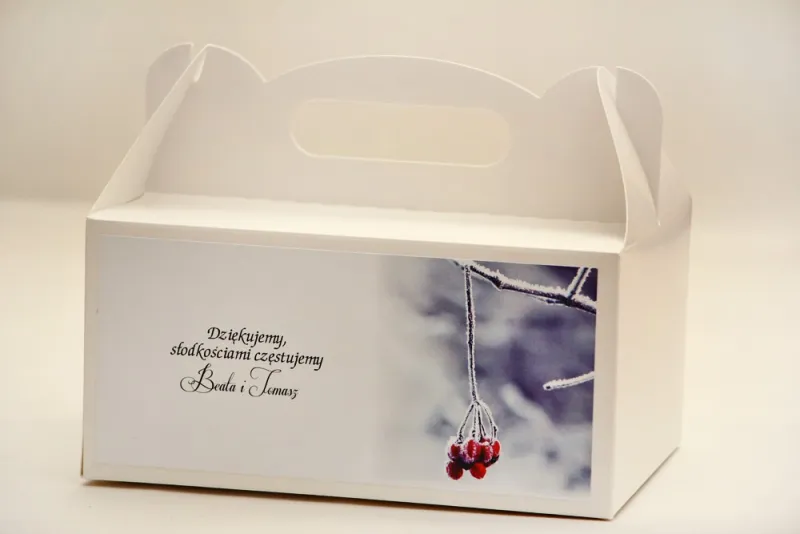 Prostokątne pudełko na ciasto, tort weselny, ślub - Elegant nr 17 - Zimowa jarzębina - kwiatowe dodatki ślubne Prostokątne pudełko na ciasto, tort weselny, ślub - Elegant nr 17 - Zimowa jarzębina - kwiatowe dodatki ślubne