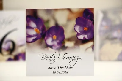 Save The Date do zaproszenia - Elegant nr 26 - Fioletowe krokusy