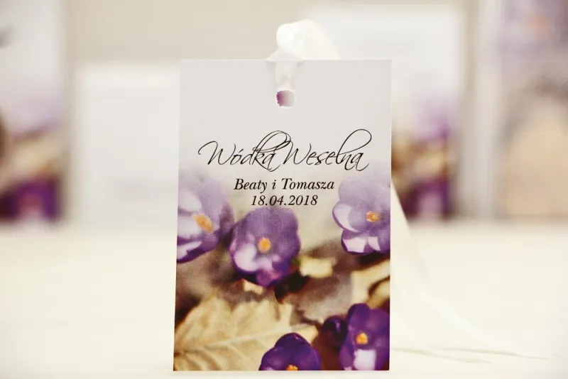 Zawieszka na butelkę, wódka weselna, ślub - Elegant nr 26 - krokusy - kwiatowe dodatki ślubne Zawieszka na butelkę, wódka weselna, ślub - Elegant nr 26 - krokusy - kwiatowe dodatki ślubne
