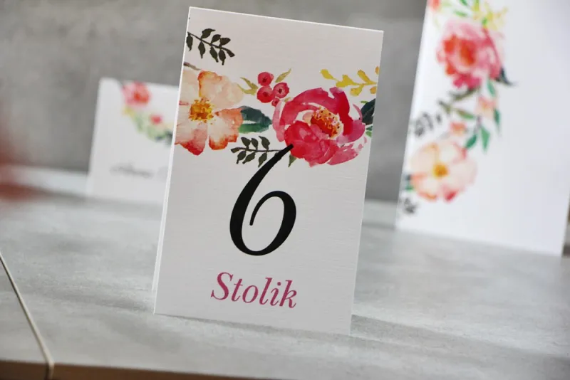 Numery stolików, stół weselny, Ślub - Pistacjowe nr 3 - Intensywne kwiaty w barwach różu