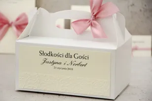 Prostokątne pudełko na ciasto, tort weselny, ślub - Belisa nr 3 - Różowa kokardka, z tłoczeniem - dodatki ślubne