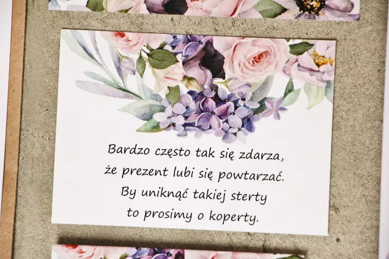 Bilecik do zaproszenia 105 x 74 mm prezenty ślubne wesele - Sorento nr 2 - Subtelne fioletowe i pudrowe kwiaty Bilecik do zaproszenia 105 x 74 mm prezenty ślubne wesele - Sorento nr 2 - Subtelne fioletowe i pudrowe kwiaty
