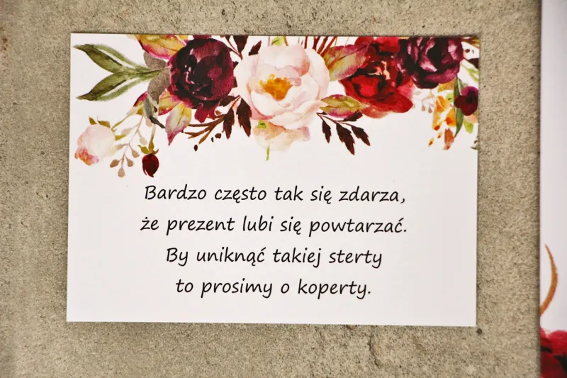 Bilecik do zaproszenia 105 x 74 mm prezenty ślubne wesele - Sorento nr 7 - Bordowo-pudrowe kwiaty - ze złoceniem Bilecik do zaproszenia 105 x 74 mm prezenty ślubne wesele - Sorento nr 7 - Bordowo-pudrowe kwiaty - ze złoceniem