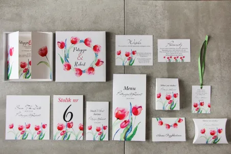 Efektowne zaproszenie ślubne w pudełku z dodatkami - Pistacjowe nr 5 - Czerwone wiosenne tulipany
