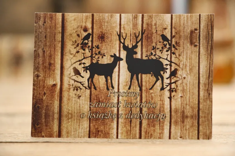 Bileciki do zaproszenia ślubnego - Rustykalne nr 3 - Motyw jeleni na tle drewna - prezenty ślubne, wesele